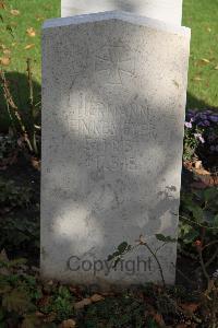 Bethune Town Cemetery - Finkemeyer, Herman