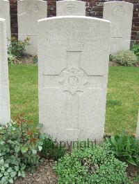 Bethune Town Cemetery - Follon, William