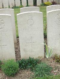 Bethune Town Cemetery - French, G H