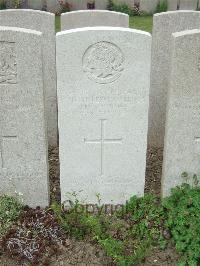 Bethune Town Cemetery - Gardner, Richard Percy