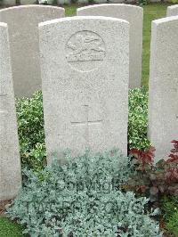 Bethune Town Cemetery - Garsden, Lonsdale