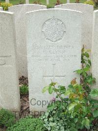 Bethune Town Cemetery - Glynn, F