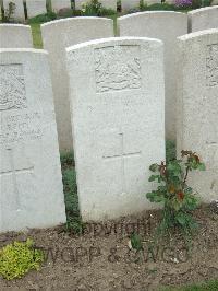 Bethune Town Cemetery - Grange, James