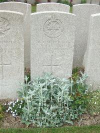 Bethune Town Cemetery - Griffiths, Arthur