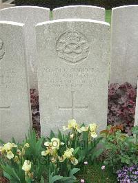 Bethune Town Cemetery - Gudgeon, Albert