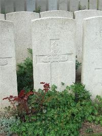 Bethune Town Cemetery - Guest, James