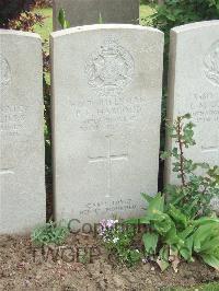 Bethune Town Cemetery - Habgood, Percy Fred