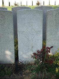 Bethune Town Cemetery - Hagan, Francis