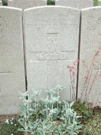 Bethune Town Cemetery - Hague, Ernest