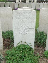 Bethune Town Cemetery - Hankin, A