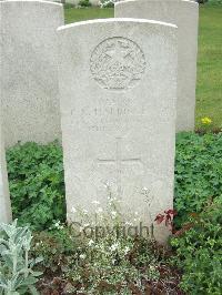 Bethune Town Cemetery - Hardinge, Patrick Robert