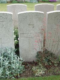 Bethune Town Cemetery - Hardy, John