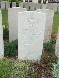 Bethune Town Cemetery - Harris, Christian Coles