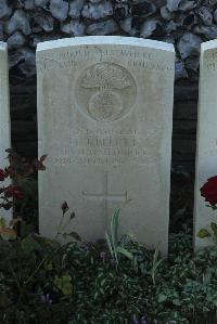 Bois-Carre Military Cemetery Haisnes - Kellett, Thomas