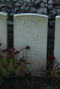 Bois-Carre Military Cemetery Haisnes - Kelly, T