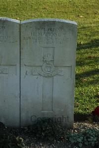 Bois-Carre Military Cemetery Haisnes - Mahoney, H