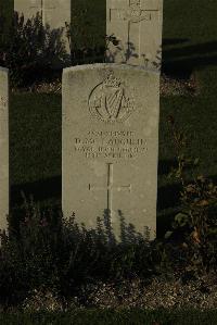 Bois-Carre Military Cemetery Haisnes - McLaughlin, D