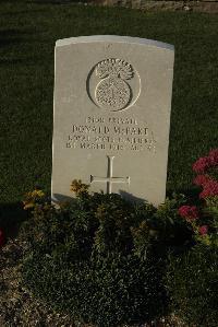 Bois-Carre Military Cemetery Haisnes - McPake, G