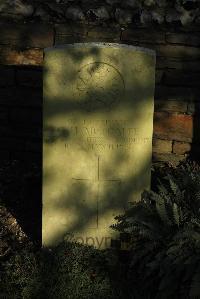 Bois-Carre Military Cemetery Haisnes - Metcalfe, George Henry