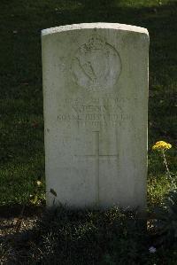 Bois-Carre Military Cemetery Haisnes - Pennex, A