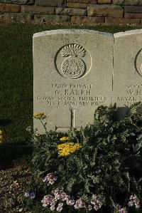 Bois-Carre Military Cemetery Haisnes - Ralph, G