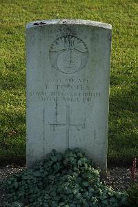 Bois-Carre Military Cemetery Haisnes - Toomey, E