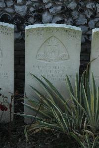 Bois-Carre Military Cemetery Haisnes - Veale, John