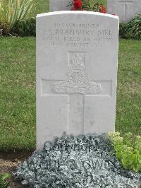 Fosse No.10 Communal Cemetery Extension Sains-En-Gohelle - Bradbury, J S