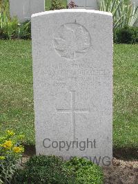 Fosse No.10 Communal Cemetery Extension Sains-En-Gohelle - Bradfield, Donald Carman