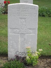 Fosse No.10 Communal Cemetery Extension Sains-En-Gohelle - Bugg, Herbert