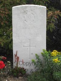 Fosse No.10 Communal Cemetery Extension Sains-En-Gohelle - Cross, George Henry