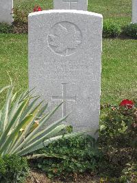 Fosse No.10 Communal Cemetery Extension Sains-En-Gohelle - Falkner, Allan Crawford