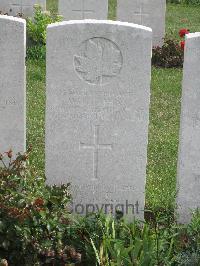 Fosse No.10 Communal Cemetery Extension Sains-En-Gohelle - Johns, William George