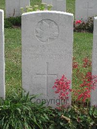 Fosse No.10 Communal Cemetery Extension Sains-En-Gohelle - McKay, W. McK.