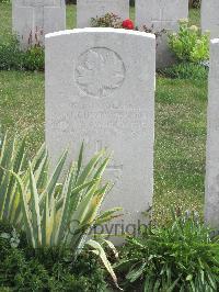 Fosse No.10 Communal Cemetery Extension Sains-En-Gohelle - Peacock, Robert Henry