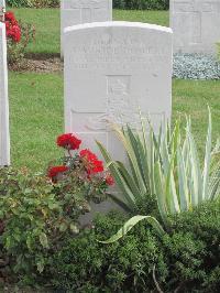 Fosse No.10 Communal Cemetery Extension Sains-En-Gohelle - Powell, Maurice