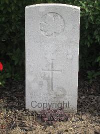 Fosse No.10 Communal Cemetery Extension Sains-En-Gohelle - Wignall, John William