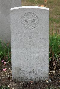 St. Sever Cemetery Rouen - Baker, Stanley Corbet