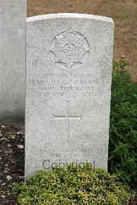 St. Sever Cemetery Rouen - Bennett, James Harold