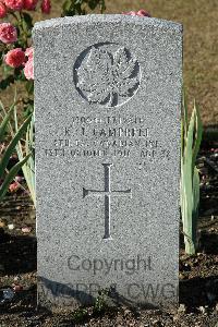 St. Sever Cemetery Rouen - Campbell, Kenneth John