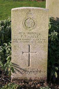 St. Sever Cemetery Rouen - Cates, Frederick Thomas