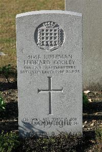 St. Sever Cemetery Rouen - Cooley, Leonard