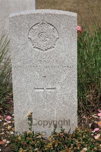 St. Sever Cemetery Rouen - Cromar, R