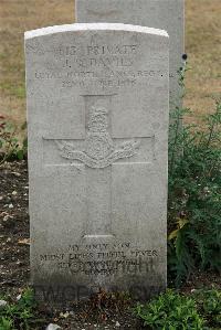 St. Sever Cemetery Rouen - Davies, John Robert