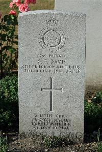 St. Sever Cemetery Rouen - Davis, George Frederick