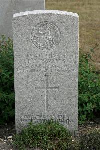 St. Sever Cemetery Rouen - Edwards, Frank Jonathan