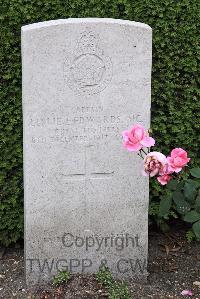 St. Sever Cemetery Rouen - Edwards, Leslie Edward