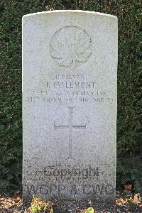 St. Sever Cemetery Rouen - Esslemont, John