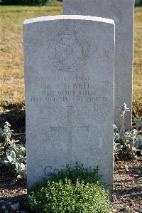 St. Sever Cemetery Rouen - Fewell, Reginald Joseph