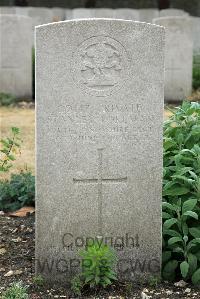 St. Sever Cemetery Rouen - Foreman, Stanley